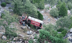 Kütahya'da freni boşalan arazöz takla attı: 2 yaralı