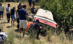 Muğla'da kontrolden çıkan minibüs şarampole yuvarlandı: 7 yaralı