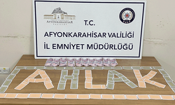 Afyon'da polis baskını: Kumar oynayan 4 kişi yakalandı