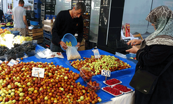 Kütahya'da hünnap meyvesi pazar tezgahlarındaki yerini aldı