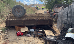 Manisa'da işçileri taşıyan traktör devrildi: 11 yaralı