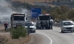 Tunceli’de seyir halindeki kamyon alev topuna döndü