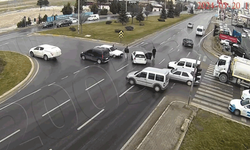 Afyon'daki trafik kazaları güvenlik kameralarına yansıdı