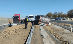 Aksaray’da tır kontrolden çıkarak refüje düş: 1 yaralı