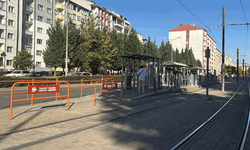 Eskişehir’de tramvay durağına yeni korkuluk