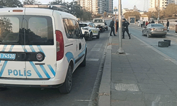 Antep'te feci kaza: Kaldırıma çıkan araç iki kişiye çarptı! 1 ölü 1 yaralı