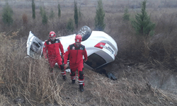 Balıkesir'de tek taraflı trafik kazası: 3 yaralı