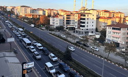 Bilecik'te yoğun trafik sürücüleri isyan ettirdi