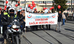 Eskişehir'de Organ Bağışı Haftası için farkındalık yürüyüşü gerçekleştirildi