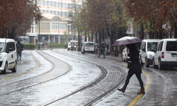 Meteoroloji'den sarı alarm: Eskişehir için kuvvetli yağış uyarısı!