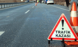 Niğde'de feci kaza: Bariyerlere çarparak devrilen tırda 1 kişi yaşamını yitirdi