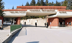 Anadolu Üniversitesi’nin yeni Rektörü Yusuf Adıgüzel oldu