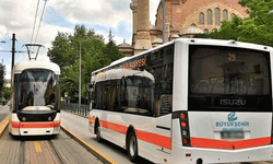 Büyükşehir'den tramvay ve otobüs saatlerinde sınav ayarı