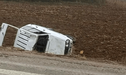 Denizli'de bir otomobil kontrolden çıkarak şarampole uçtu: 1 yaralı