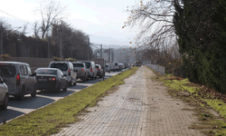 Sakarya'da zincirleme trafik kazası sonrasında uzun araç kuyrukları