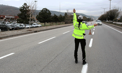 Afyon polisinden sürücülere abart egzoz uyarısı