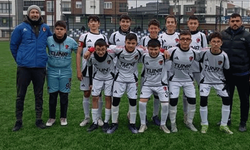 Gençlergücü SK U-14 takımı play-off'a galibiyetle başladı