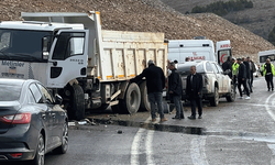 Kırşehir'de buzlanma kazaya neden oldu: 4 yaralı