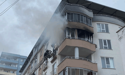 Osmaniye'de dairede yangın çıktı: Mahsur kalan 8 kişiye ulaşıldı