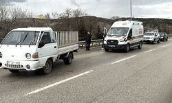 Bilecik'te kontrolden çıkan otomobil bariyerlere çarptı: 1 yaralı