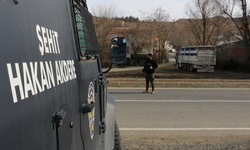 Bingöl’de polis ekiplerinden şok uygulaması