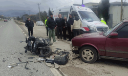 Bursa'da motosikletle araç çarpıştı, motosiklet sürücüsü yaralandı