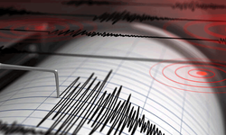 Ege Denizi'nde 5.2 şiddetinde deprem!