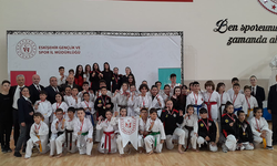 Geleceğin karate yıldızları mindere çıktı