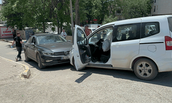 Adıyaman'da ters yöne giren otomobil kazaya neden oldu: 1 yaralı