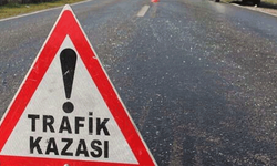 Afyon'da elektrikli bisiklet otomobille çarpıştı: 2 yaralı