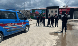 Afyon'da hırsızlık suçundan aranan 2 şahıs yakalandı