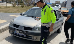 Aksaray'da plakasını bantla kapatıp yola çıktı, yakalanınca, "Cenazemiz var" dedi