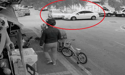 Antalya'da 'dur' tabelasını kapatan kamyonet iki aracın çarpışmasına neden oldu
