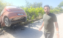 Antalya'da virajı alamayan araçlar bahçeye uçuyor