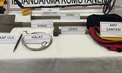 Aydın'da kaçak kazı yapan 3 kişi suçüstü yakalandı