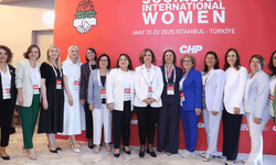 Başkan Ünlüce İstanbul’daki toplantıda kadın liderlerle buluştu