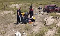 Burdur'da bir otomobil şarampole yuvarlandı: 5 yaralı