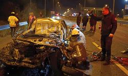 Bursa'da feci kaza: Otomobil kamyonun altına girdi, sürücü ağır yaralı