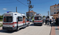 Çorum'da 2 otomobil çarpıştı: 8 yaralı