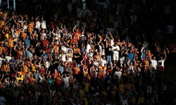 Göztepe maçında tribünde küçük çocuğu yaralayan taraftar tutuklandı