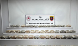 Hakkari'de 34 kilo kubar esrar ele geçirildi