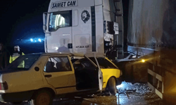 Hatay'da tırla otomobil çarpıştı: 2 yaralı