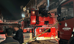 İstanbul'da bir iş yerinde çıkan yangın paniğe neden oldu