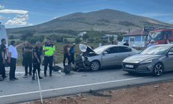 Kahramanmaraş'ta iki otomobil çarpıştı: 6 yaralı