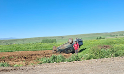Kars'ta otomobil takla attı: 1 yaralı