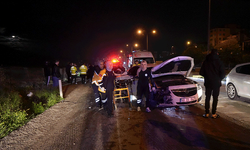 Kastamonu'da zincirleme kaza: Kontrolden çıkan araç 3 otomobile çarptı