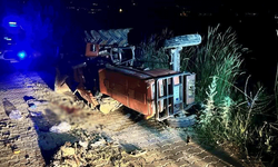 Manisa'da rampa çıkan traktör devrilerek yan yattı: 1 ölü 1 yaralı