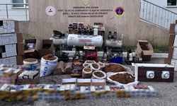 Mersin'de Evi kaçak sigara üretim merkezine baskın: 2 gözaltı