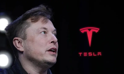 Tesla'dan Kritik Açıklama: Elon Musk'ın koltuğu sallantıda mı?