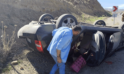 Van'da kamyonet takla attı: 2 yaralı